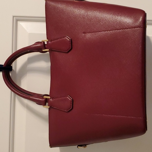 Michael Kors tote - Picture 2 of 5